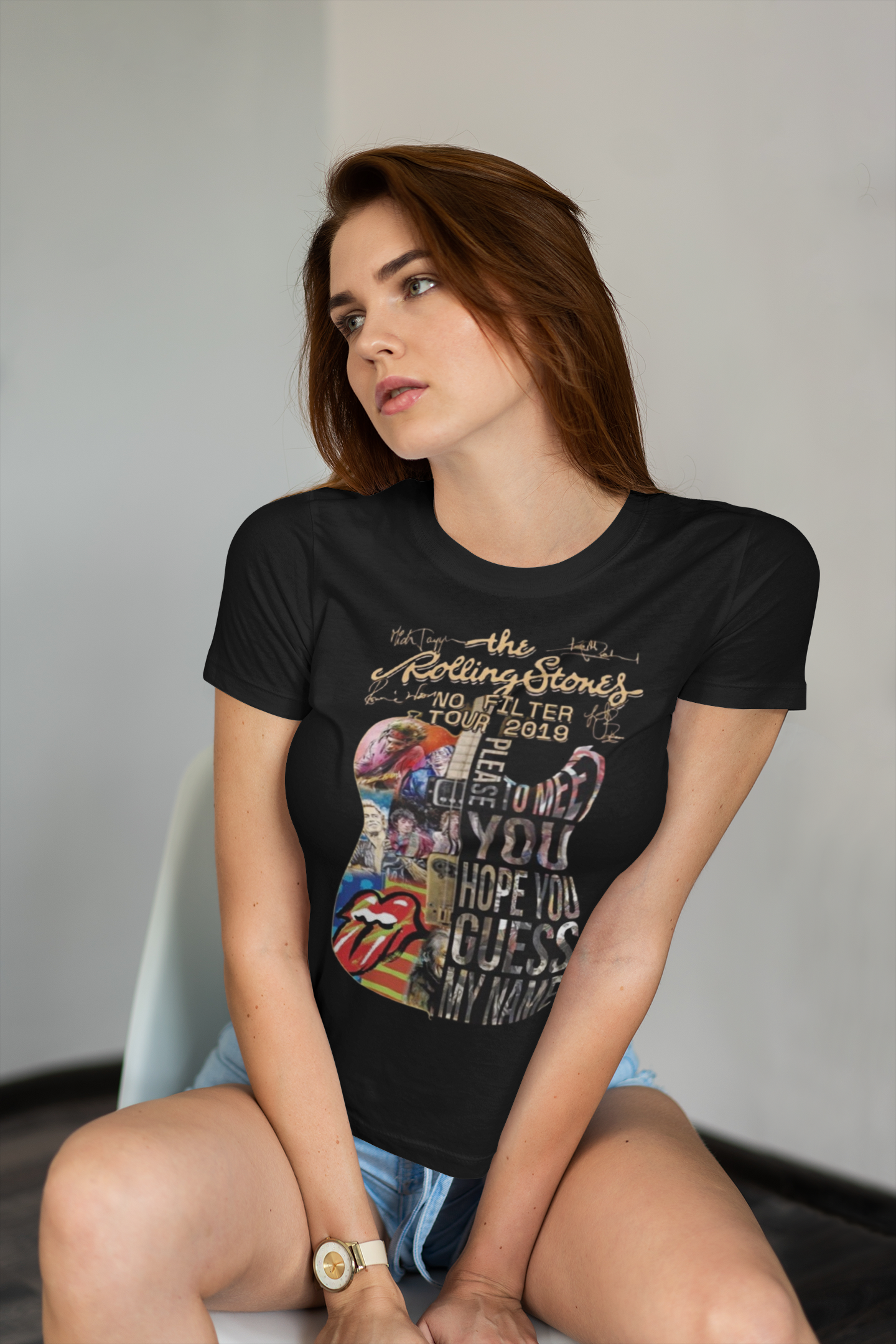 Дамска тениска с къс ръкав