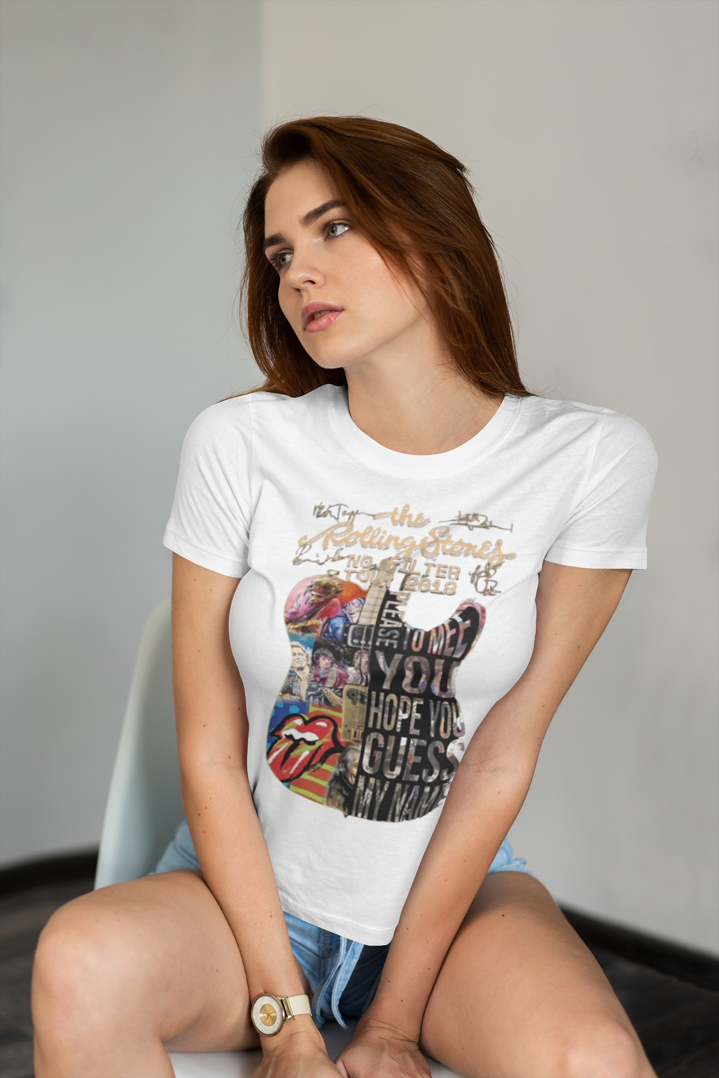 Дамска тениска с къс ръкав