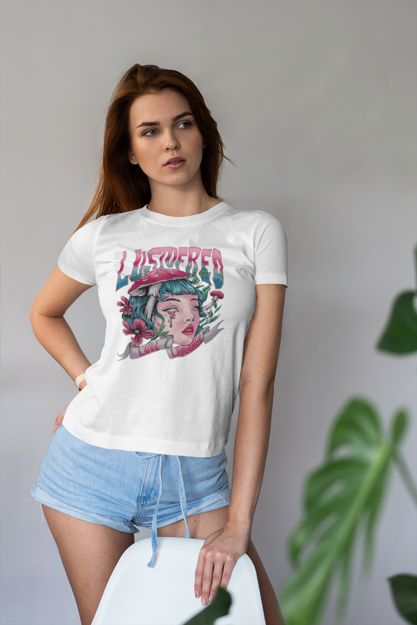 Дамска тениска с къс ръкав
